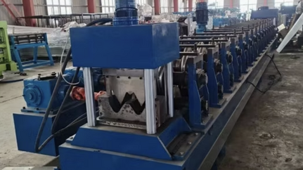 Crash barrier roll forming machine in the USA