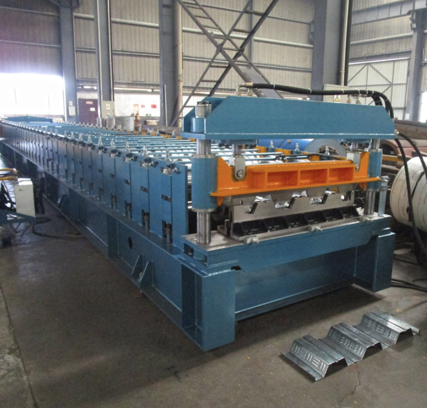 Floor deck roll forming machine in Saudi Arabia