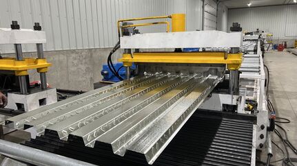 Floor deck roll forming machine in the USA