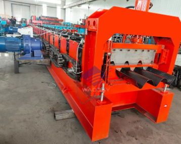 Galvanized Highway Road Guardrail Roll Forming Machine in Henan China