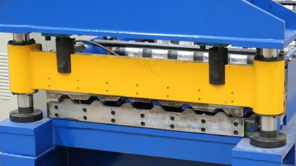 Galvanized Roof Sheet Corrugated Iron Metal Roof Panel Roll Forming Machine in Botou City China