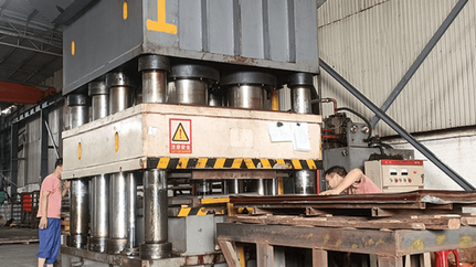 HARSLE 4500T Double-Action Steel Door Embossing Machine