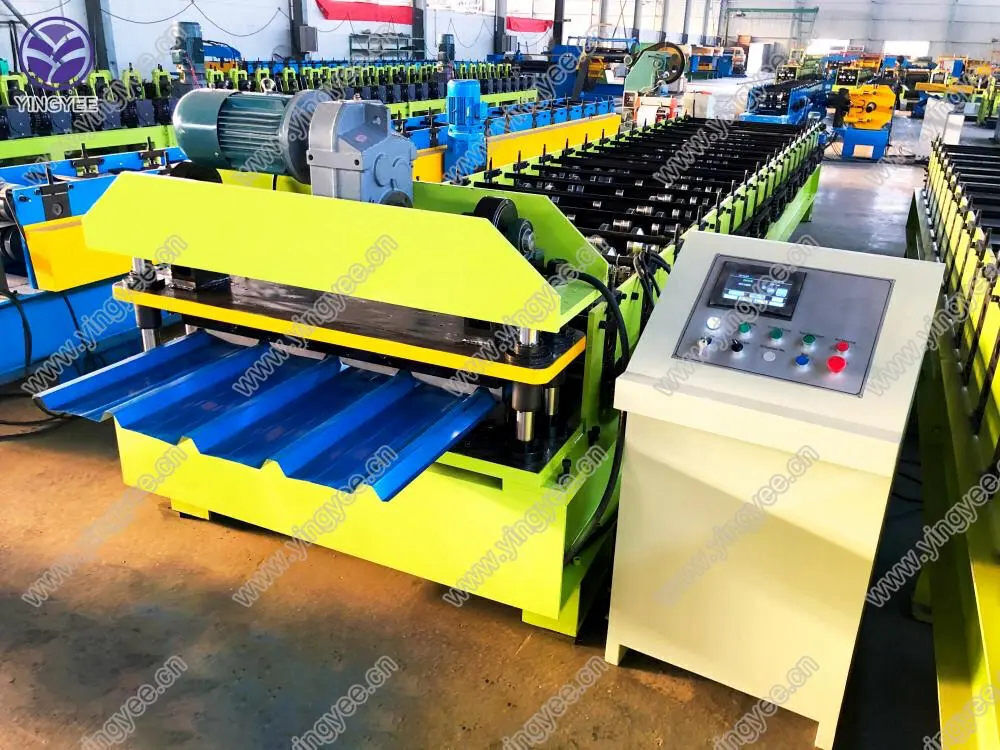 High Speed Steel Roof Roll Forming Machine In China