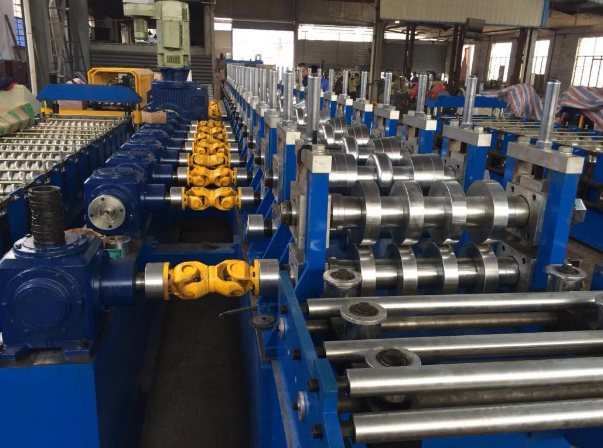 Highway Guardrail Steel Road Safety Barrier Fence Roll Forming Machine in Botou City China