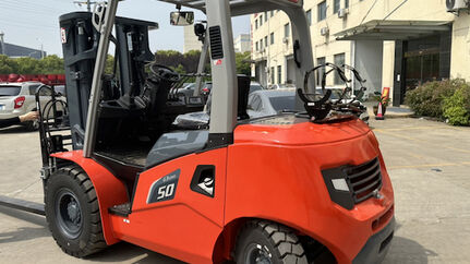 LPG - Gas 5 Ton Forklift In Florida, USA