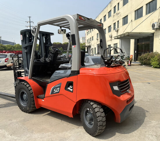 LPG - Gas 5 Ton Forklift In Florida, USA