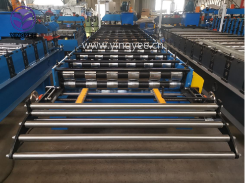 IBR/Trapezoid Roof Sheet Roll Forming Machine In China