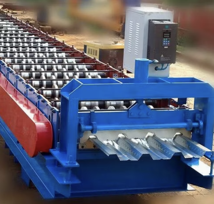 Metal roof deck roll forming machine in the USA