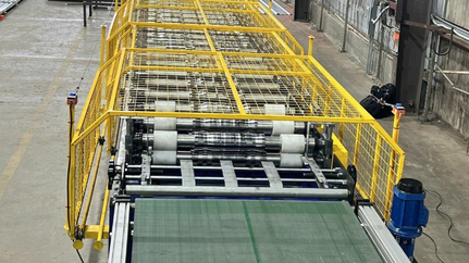 Metal roof panel roll forming machine in Canada