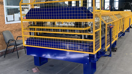 Metal roof roll forming machine in Canada