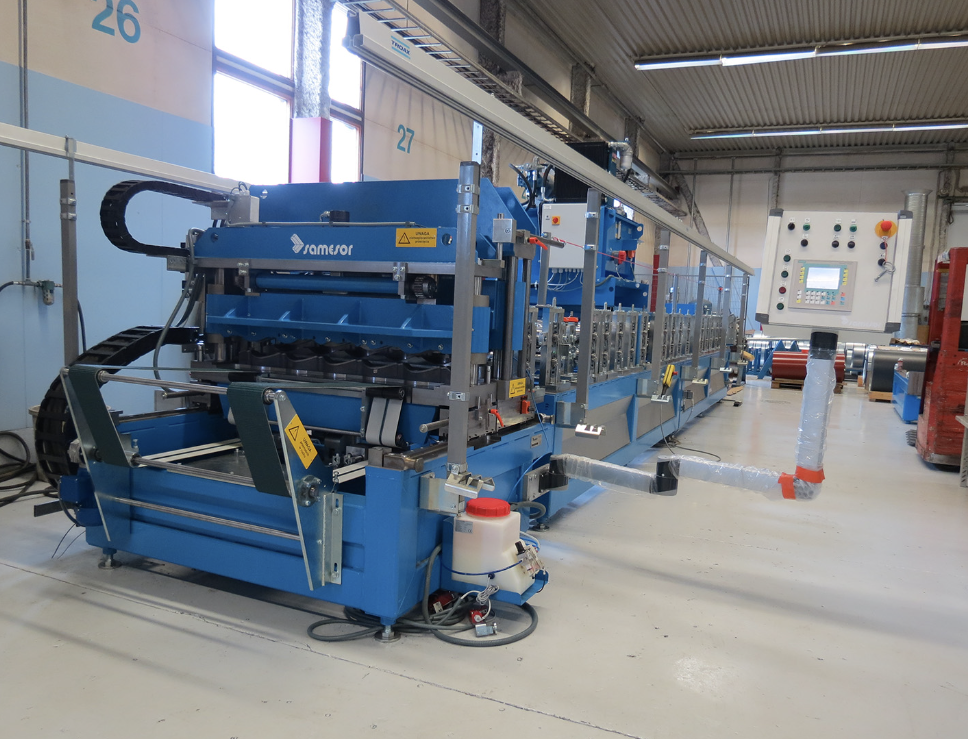 Metal roof roll forming machine in Kuopio, Finland