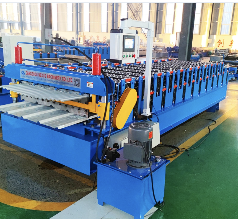 Metal roofing roll forming machine in United Arab Emirates