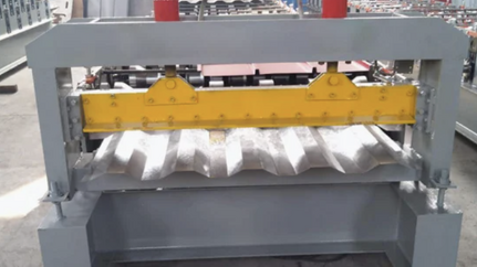 Metal wall panel roll forming machine in India