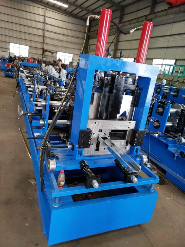 PLC Adjust Size C&Z Purlin Machine In China