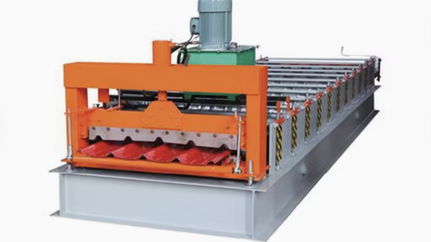 Roof roll forming machine in Japan