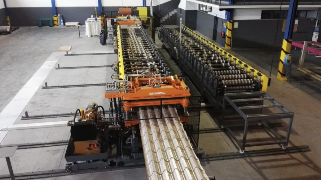 Roof tile press in Casalserugo, Italy