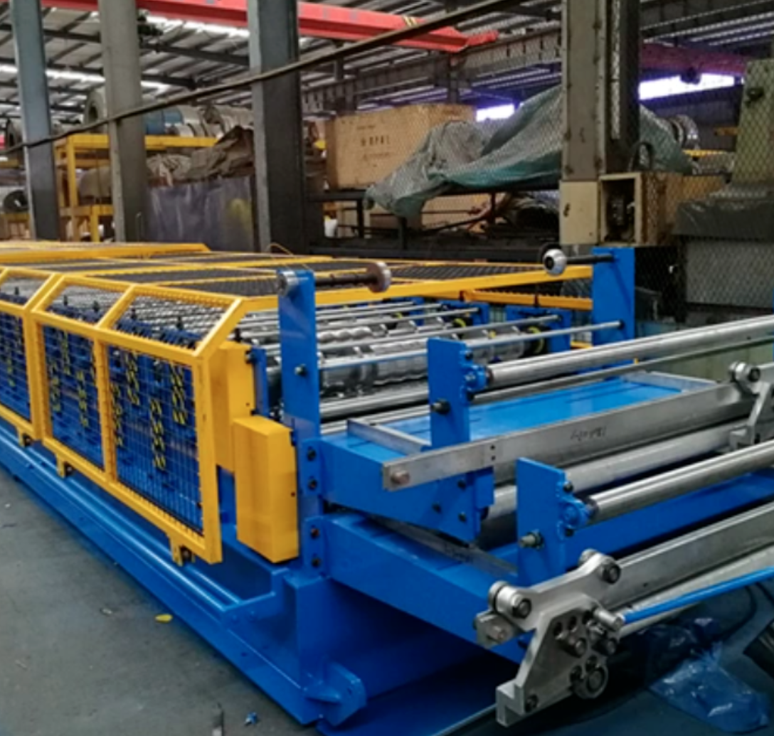 Roofing roll forming machine in Australia