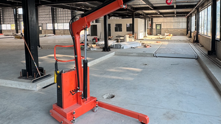Semi-electric Single Shop Crane 1000kg London, UK
