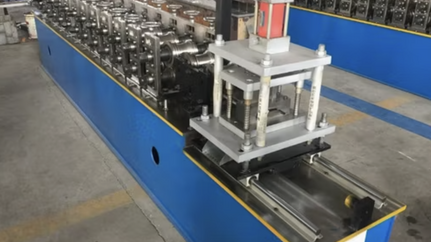 Soffit roll forming machine in Canada