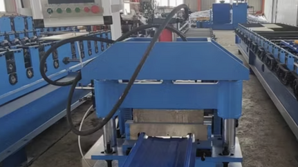 Standing seam roll forming machine in Japan