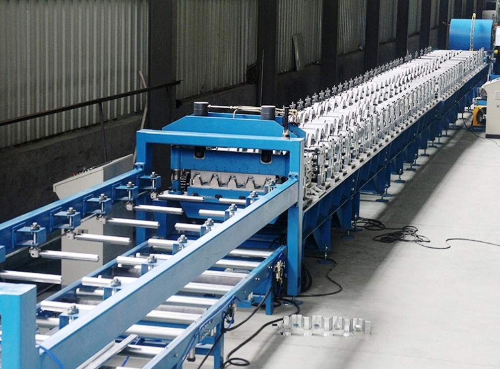 Steel Roof Deck Roll Forming Machine in Texas USA