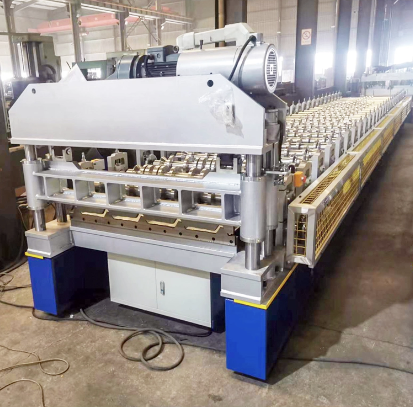 Trapezoidal metal roofing roll forming machine in Kenya