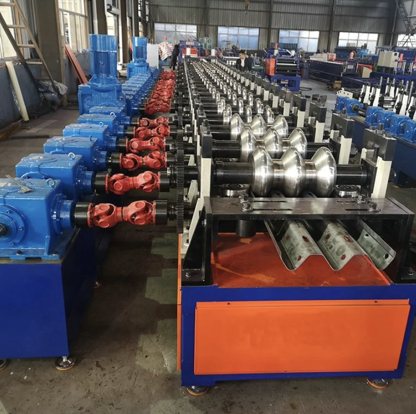 W beam highway steel guardrail roll forming machine in USA